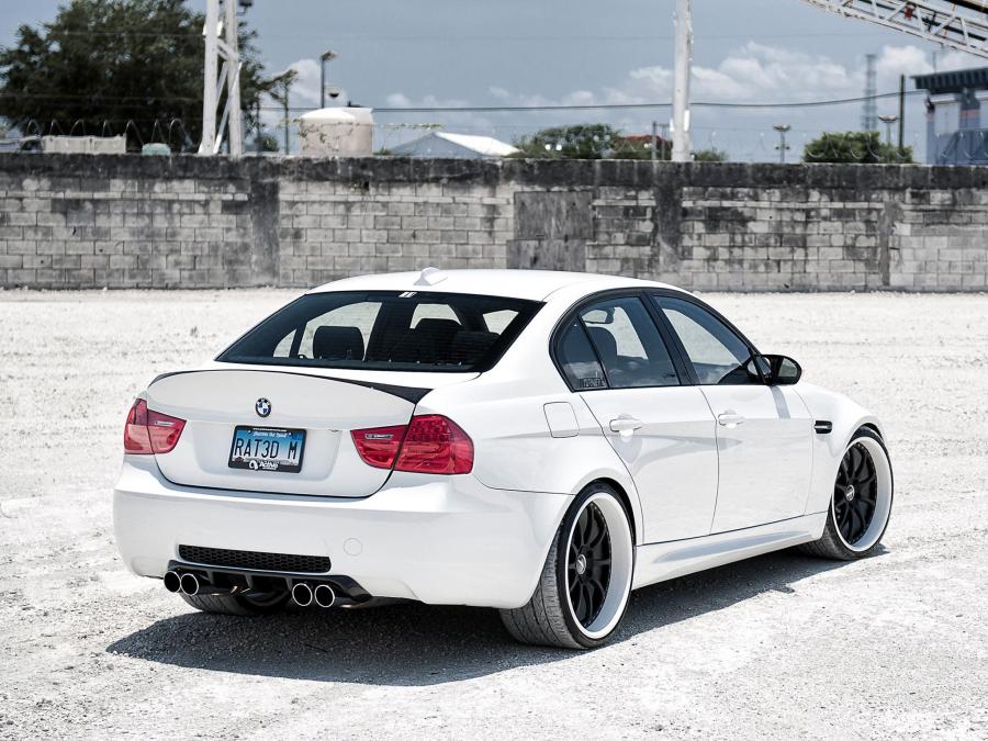  BMW M3 Sedan by Active Autowerke 2010 года  (фото 4 из 7)
